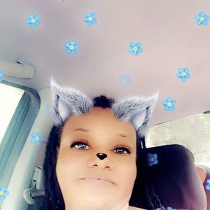 Meet your Posher, Simone